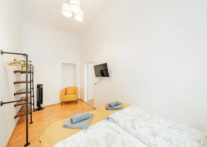 3 Bedrooms - 72sqm - 15 Min. Center